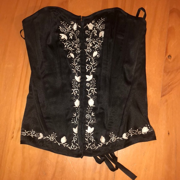 Charlotte Russe Tops - Medium floral silk corset.